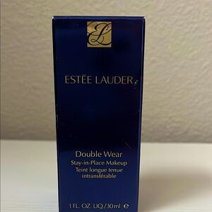 Estee Lauder Double Wear Stay-in-Place Makeup
